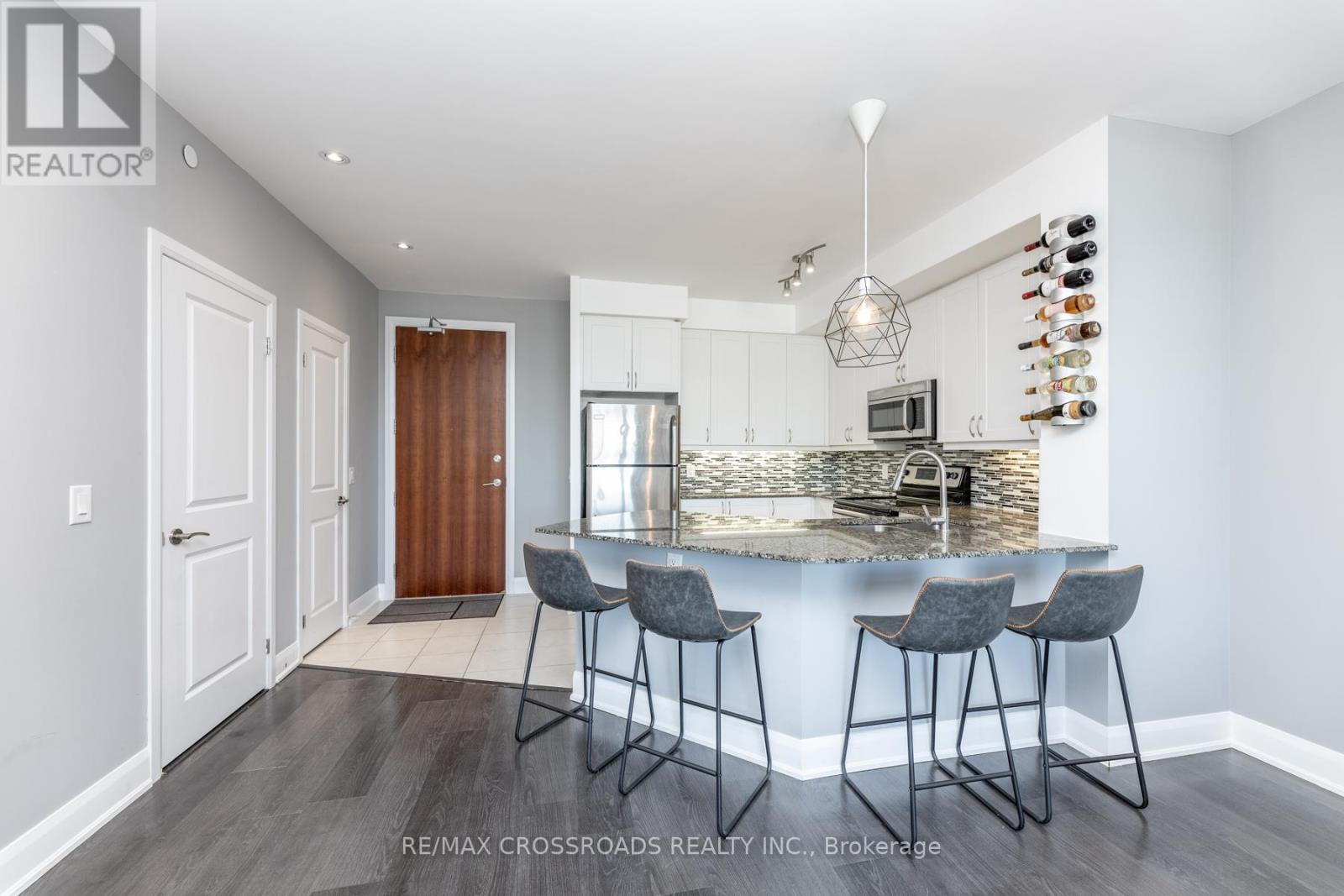 610 - 4700 Highway 7 Rd, Vaughan, Ontario  L4L 0B3 - Photo 9 - N12684404