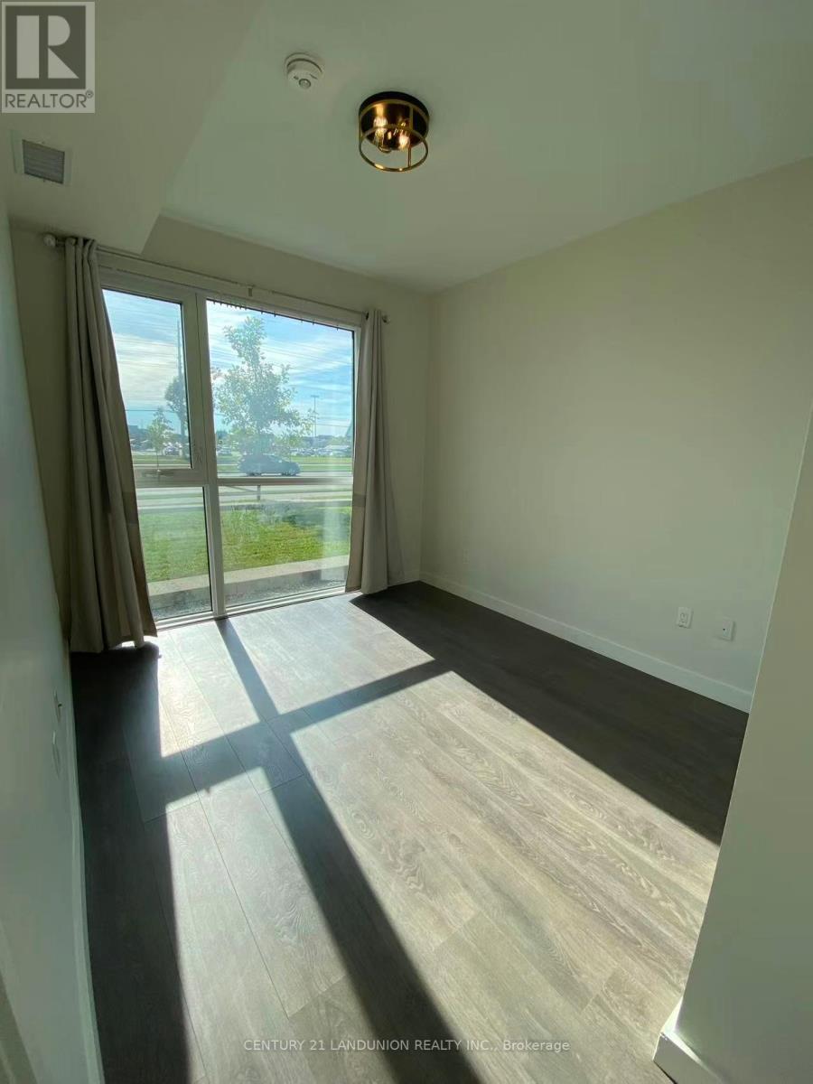 115 - 210 Sabina Drive, Oakville, Ontario  L6H 0W6 - Photo 12 - W12684402