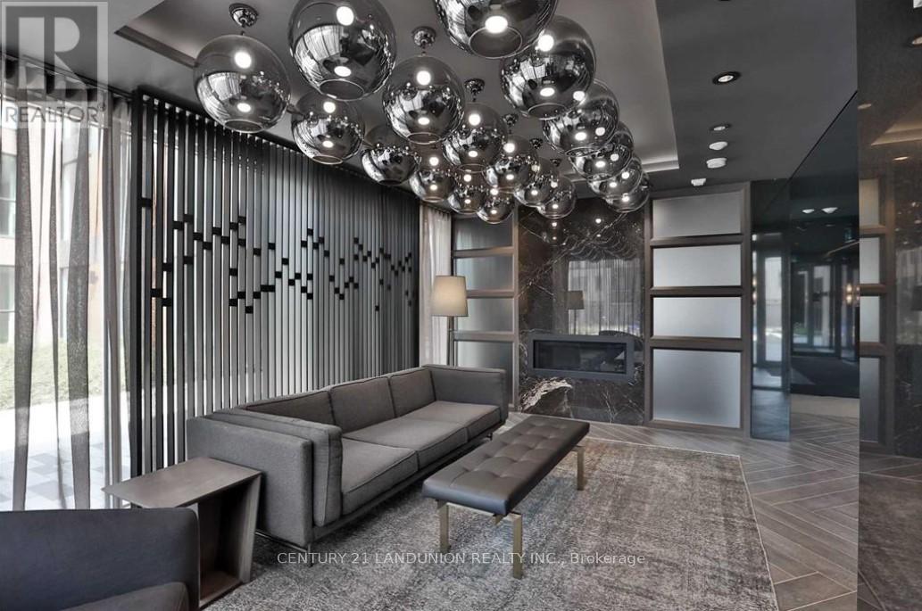 115 - 210 Sabina Drive, Oakville, Ontario  L6H 0W6 - Photo 4 - W12684402