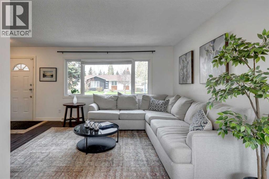 107 Sackville Drive Sw, Calgary, Alberta  T2W 0W4 - Photo 5 - A2277169