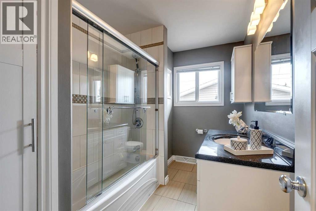 107 Sackville Drive Sw, Calgary, Alberta  T2W 0W4 - Photo 17 - A2277169