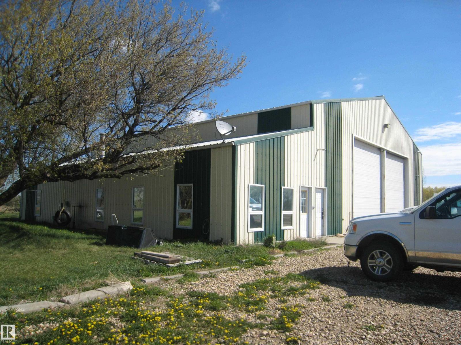 #17 470026 2453a, Rural Wetaskiwin County, Alberta T9A 1W8 - Photo 4 - E4468773