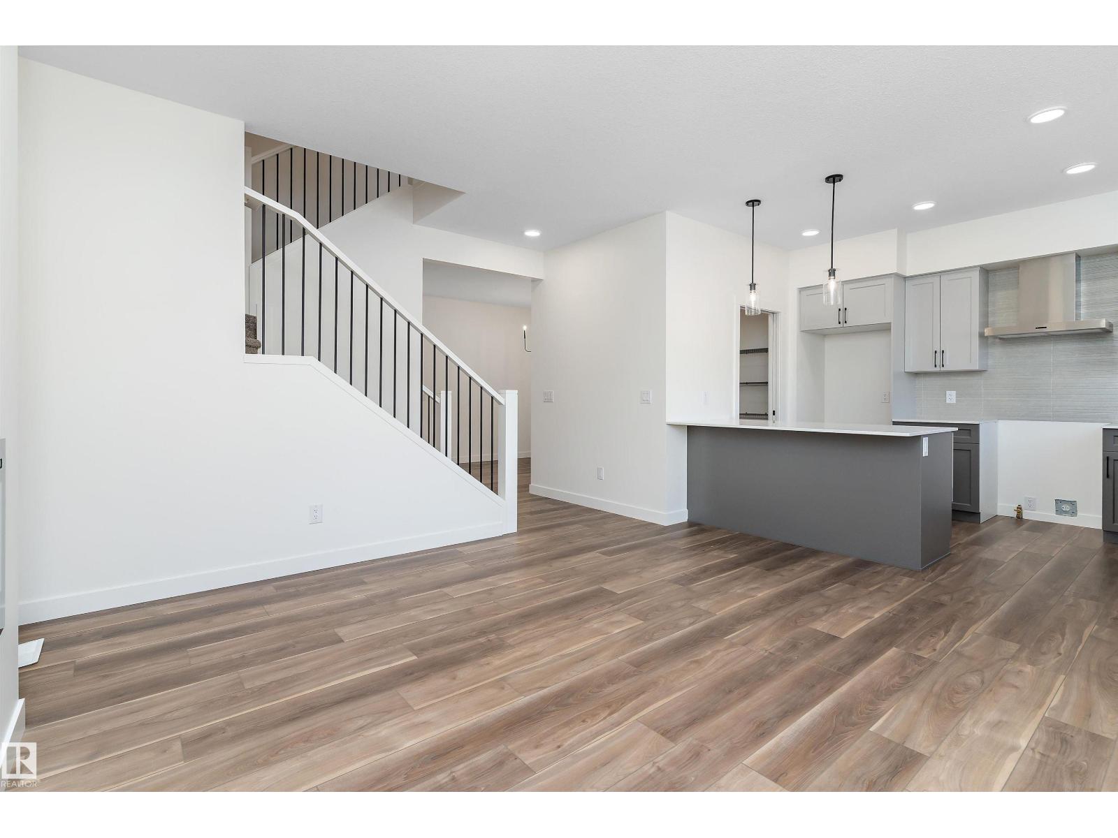 20720 43 Av Nw, Edmonton, Alberta  T6M 3E9 - Photo 8 - E4469694