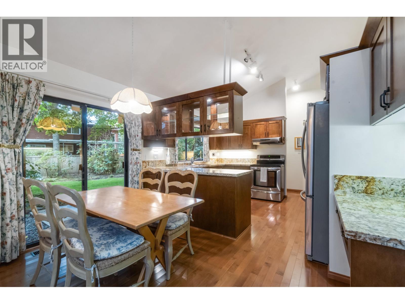 4262 Yuculta Crescent, Vancouver, British Columbia  V6N 3R5 - Photo 12 - R3071461