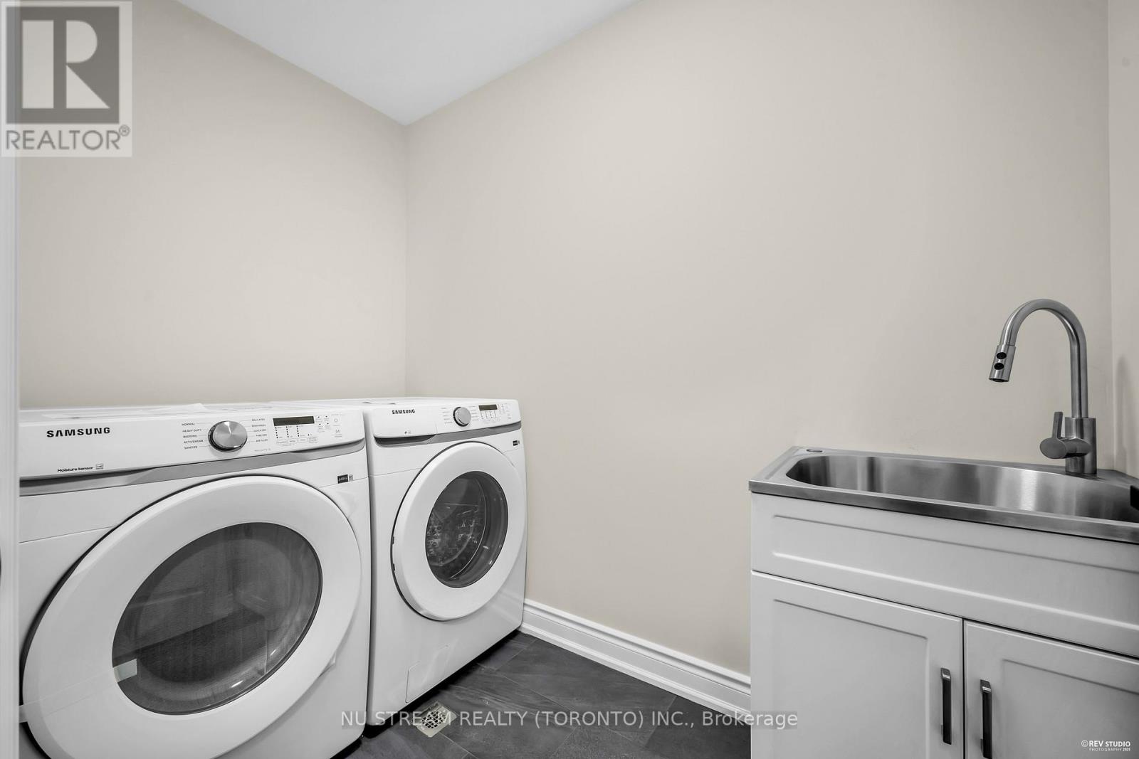 Unit#2 - 25 Devondale Avenue, Toronto, Ontario  M2R 2C9 - Photo 16 - C12684426