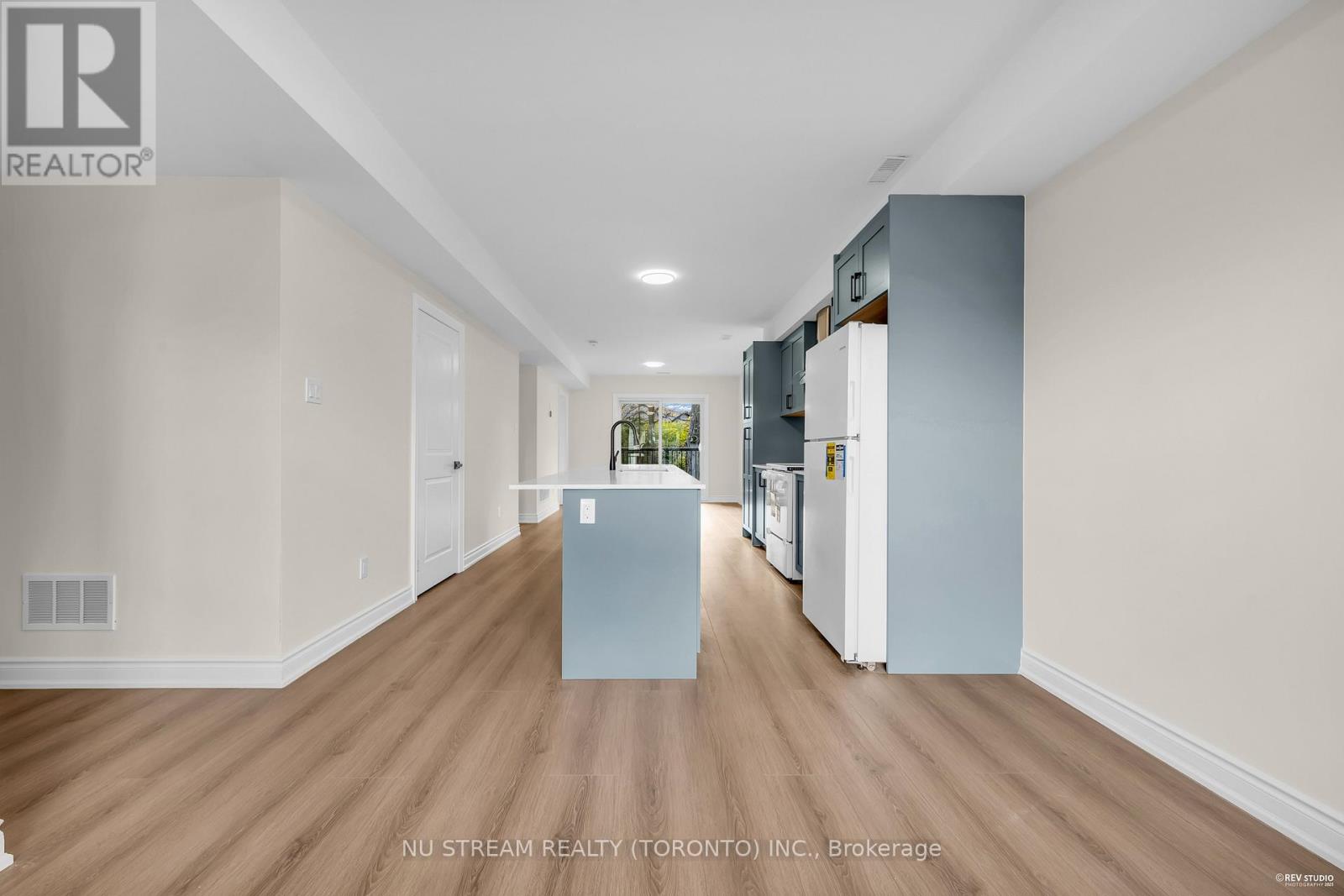 Unit#2 - 25 Devondale Avenue, Toronto, Ontario  M2R 2C9 - Photo 3 - C12684426