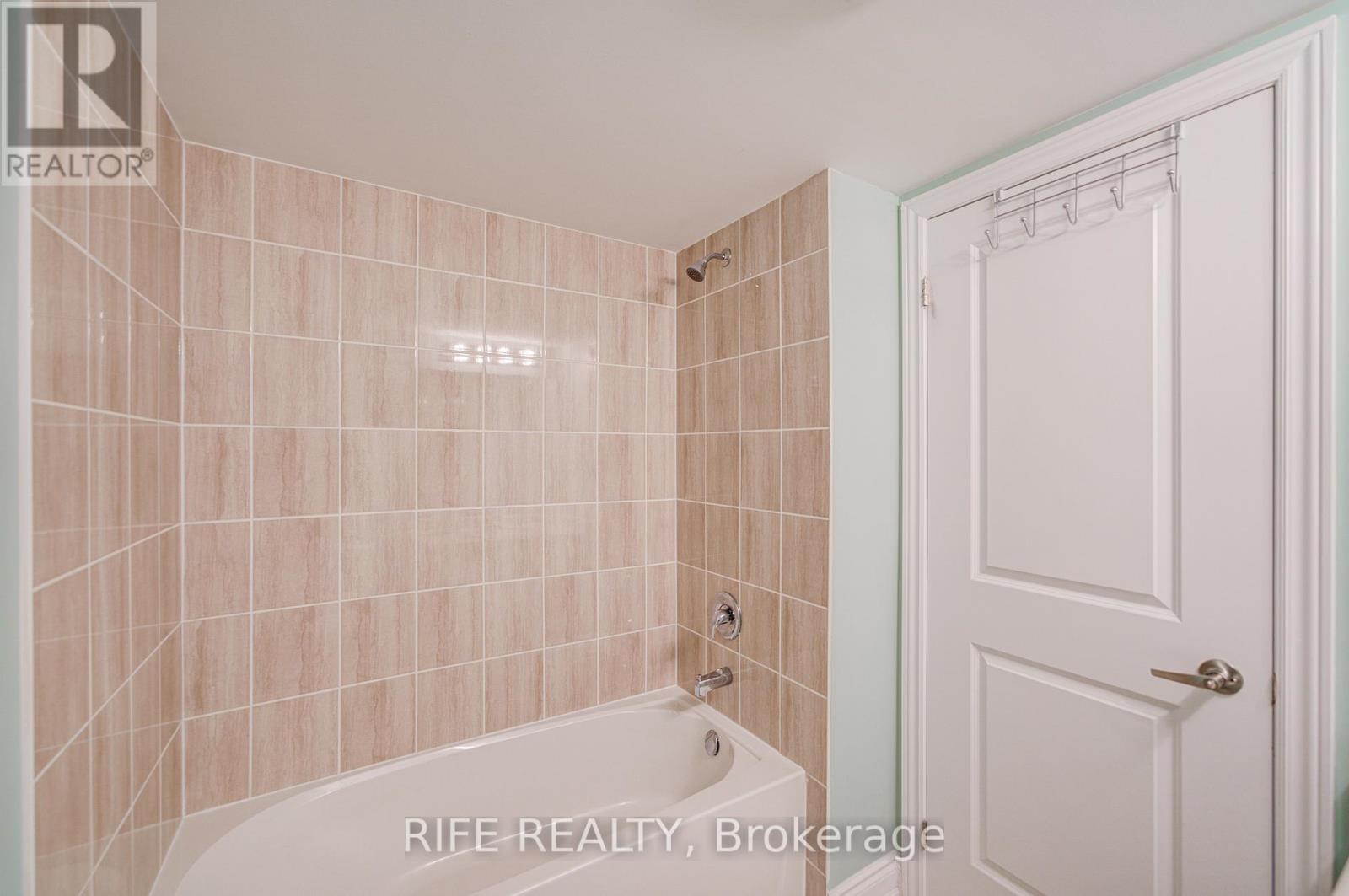 21 Edward Horton Crescent, Toronto, Ontario  M8Z 6A4 - Photo 24 - W12684430