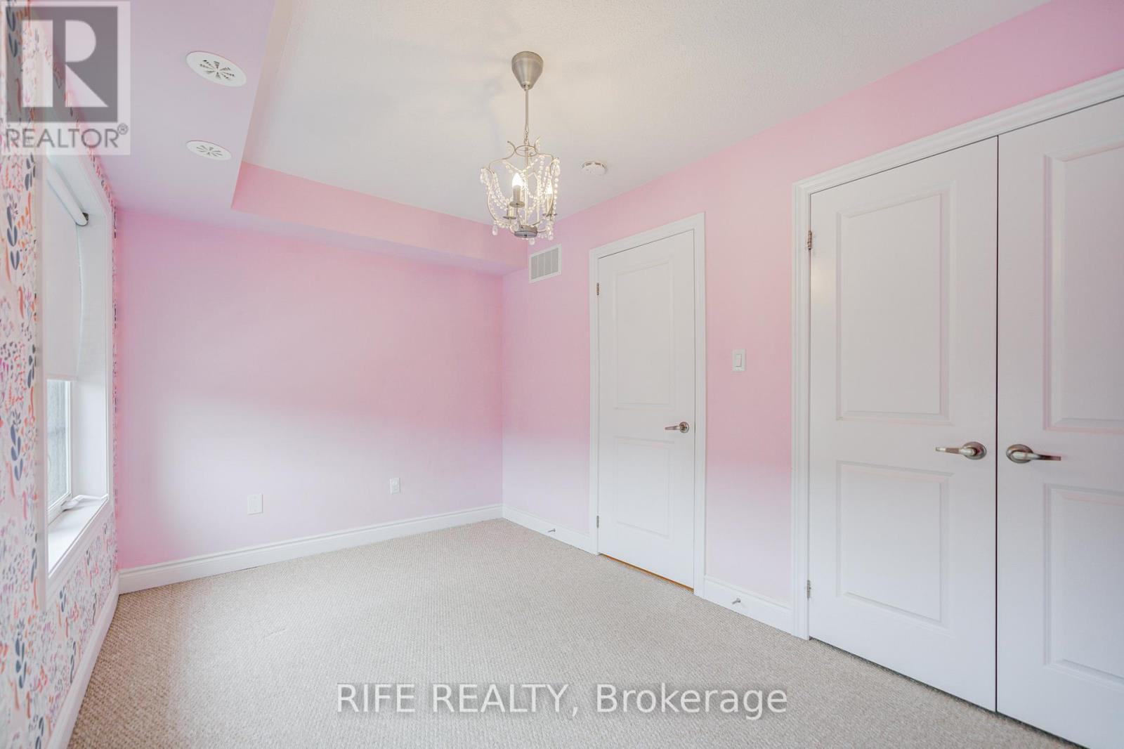 21 Edward Horton Crescent, Toronto, Ontario  M8Z 6A4 - Photo 27 - W12684430