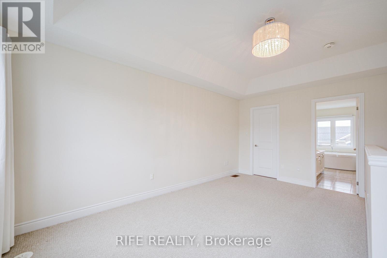 21 Edward Horton Crescent, Toronto, Ontario  M8Z 6A4 - Photo 28 - W12684430