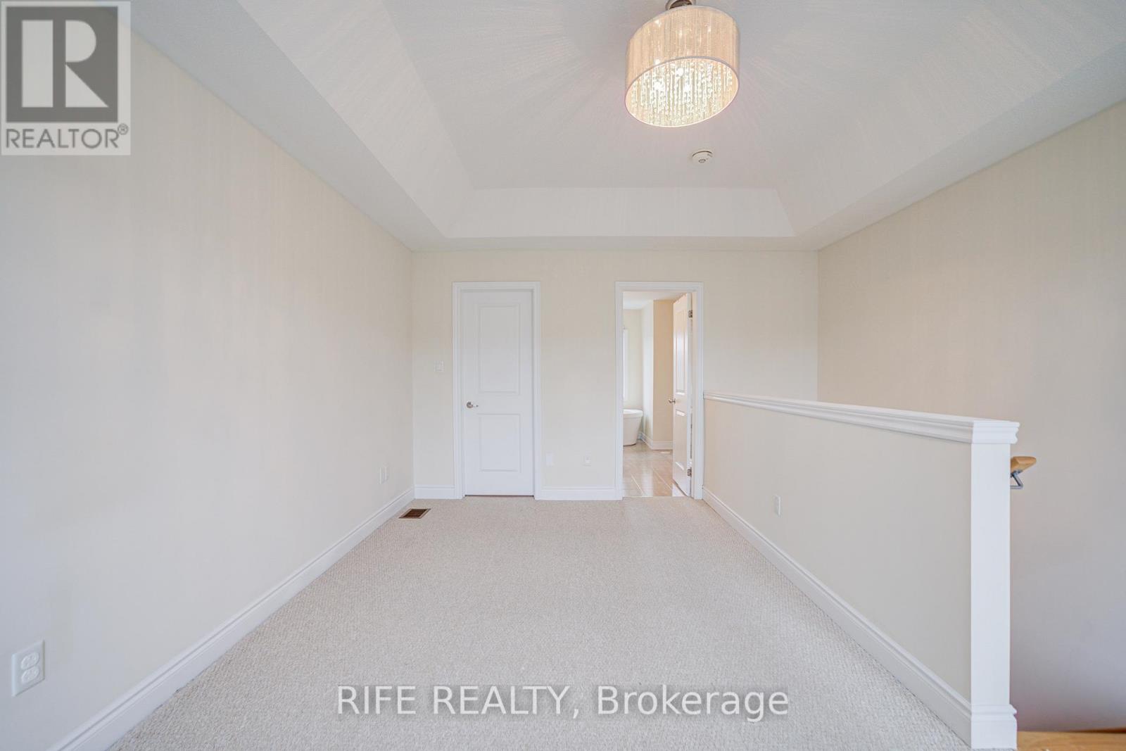 21 Edward Horton Crescent, Toronto, Ontario  M8Z 6A4 - Photo 30 - W12684430