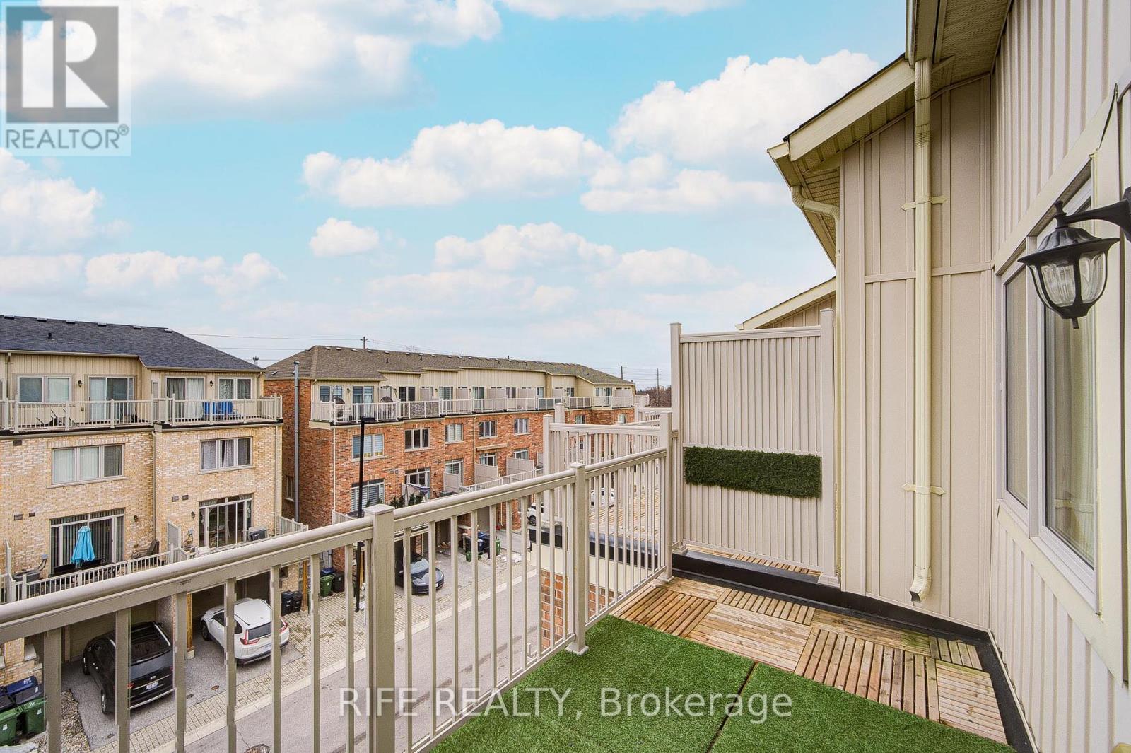 21 Edward Horton Crescent, Toronto, Ontario  M8Z 6A4 - Photo 35 - W12684430