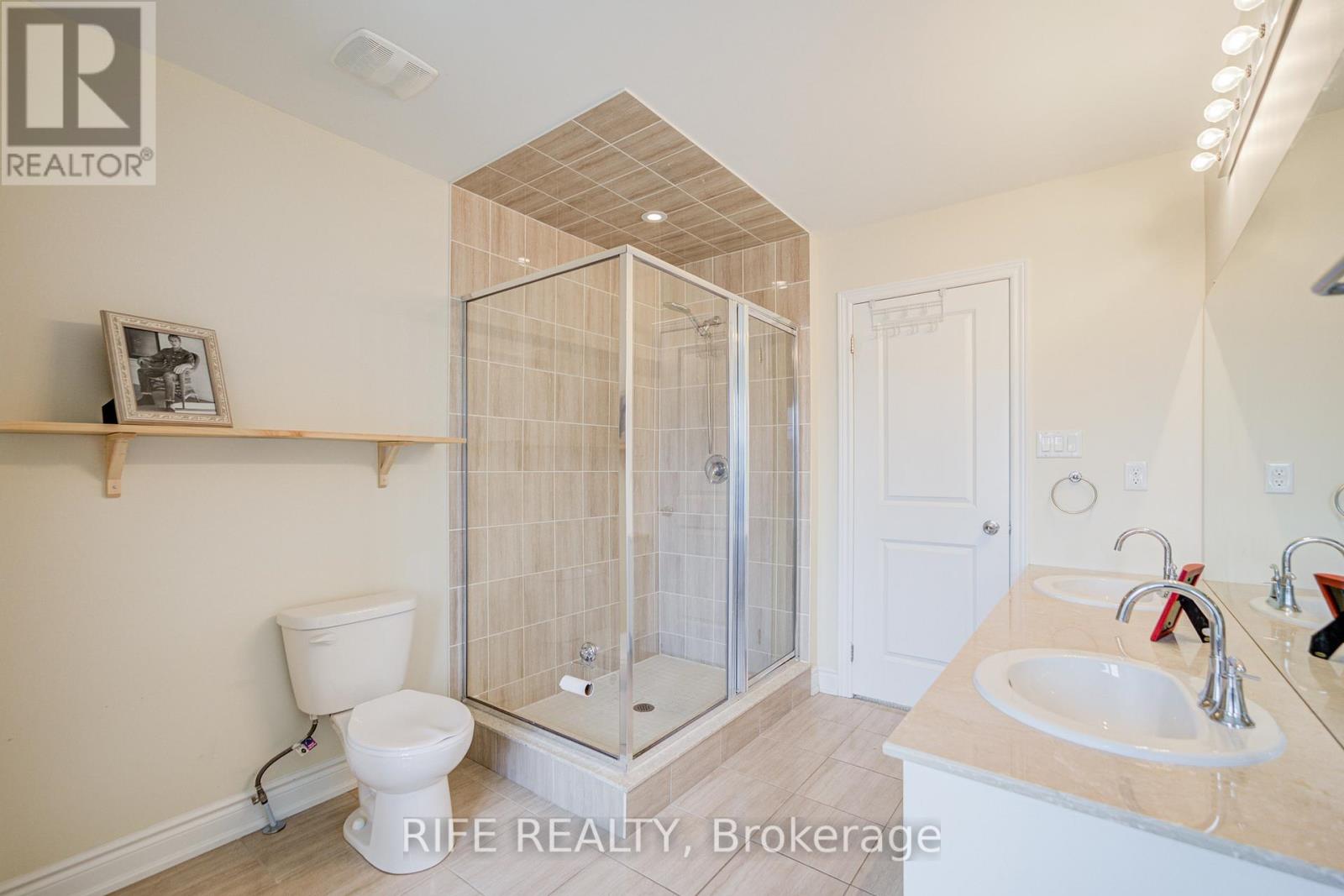 21 Edward Horton Crescent, Toronto, Ontario  M8Z 6A4 - Photo 36 - W12684430