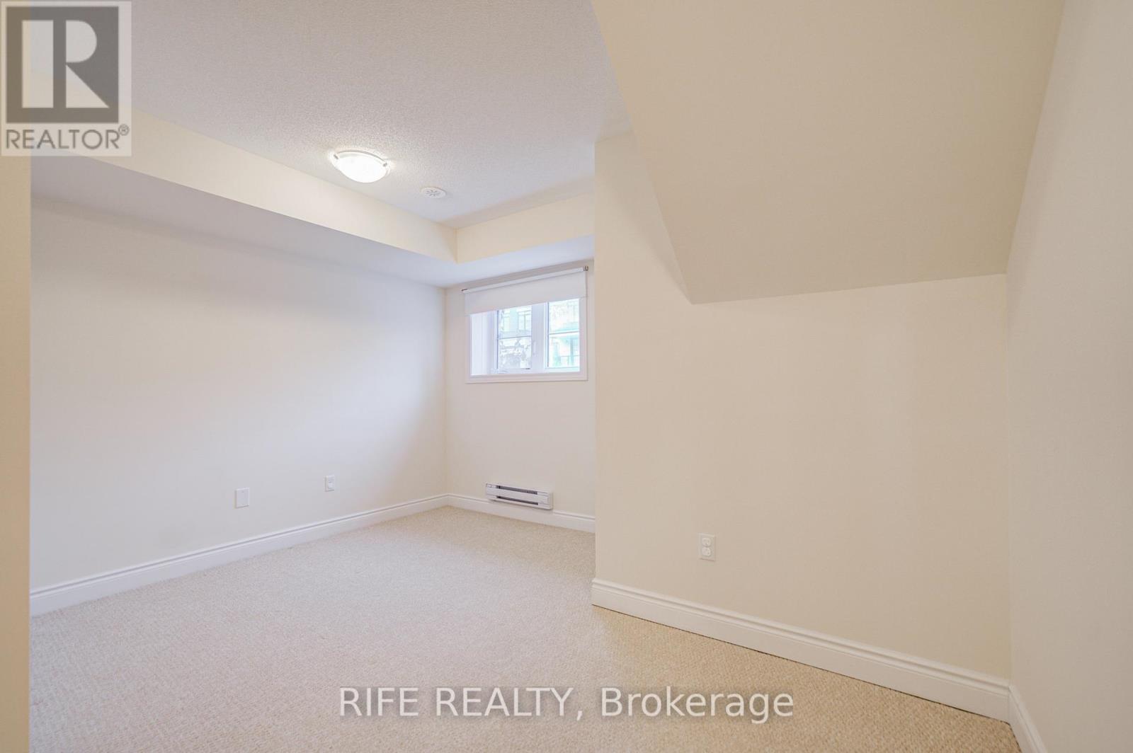 21 Edward Horton Crescent, Toronto, Ontario  M8Z 6A4 - Photo 40 - W12684430