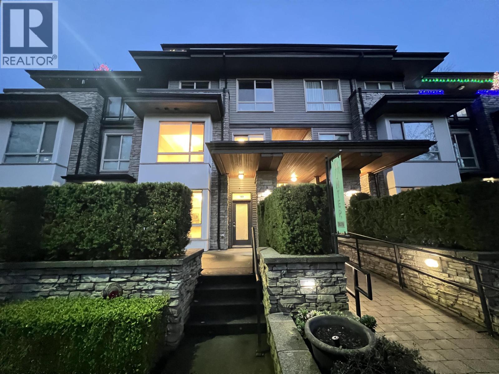103 7478 BYRNEPARK WALK, Burnaby, British Columbia