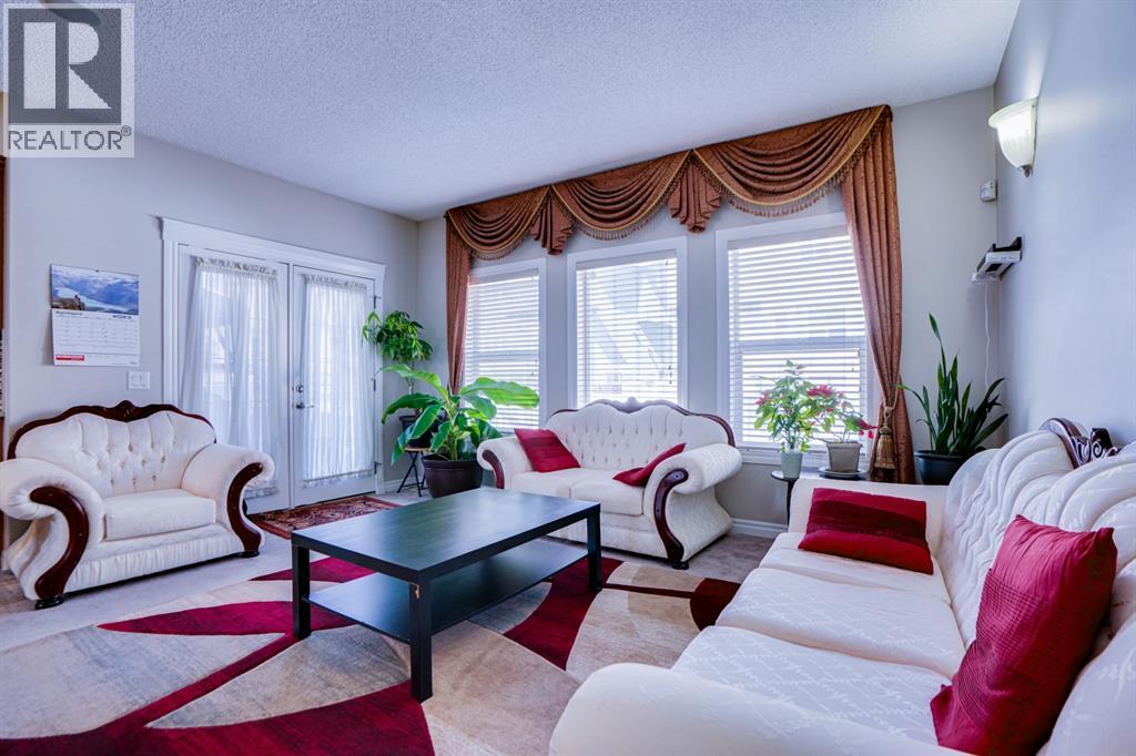 77 Saddleland Drive Ne, Calgary, Alberta  T3J 5J3 - Photo 13 - A2274425