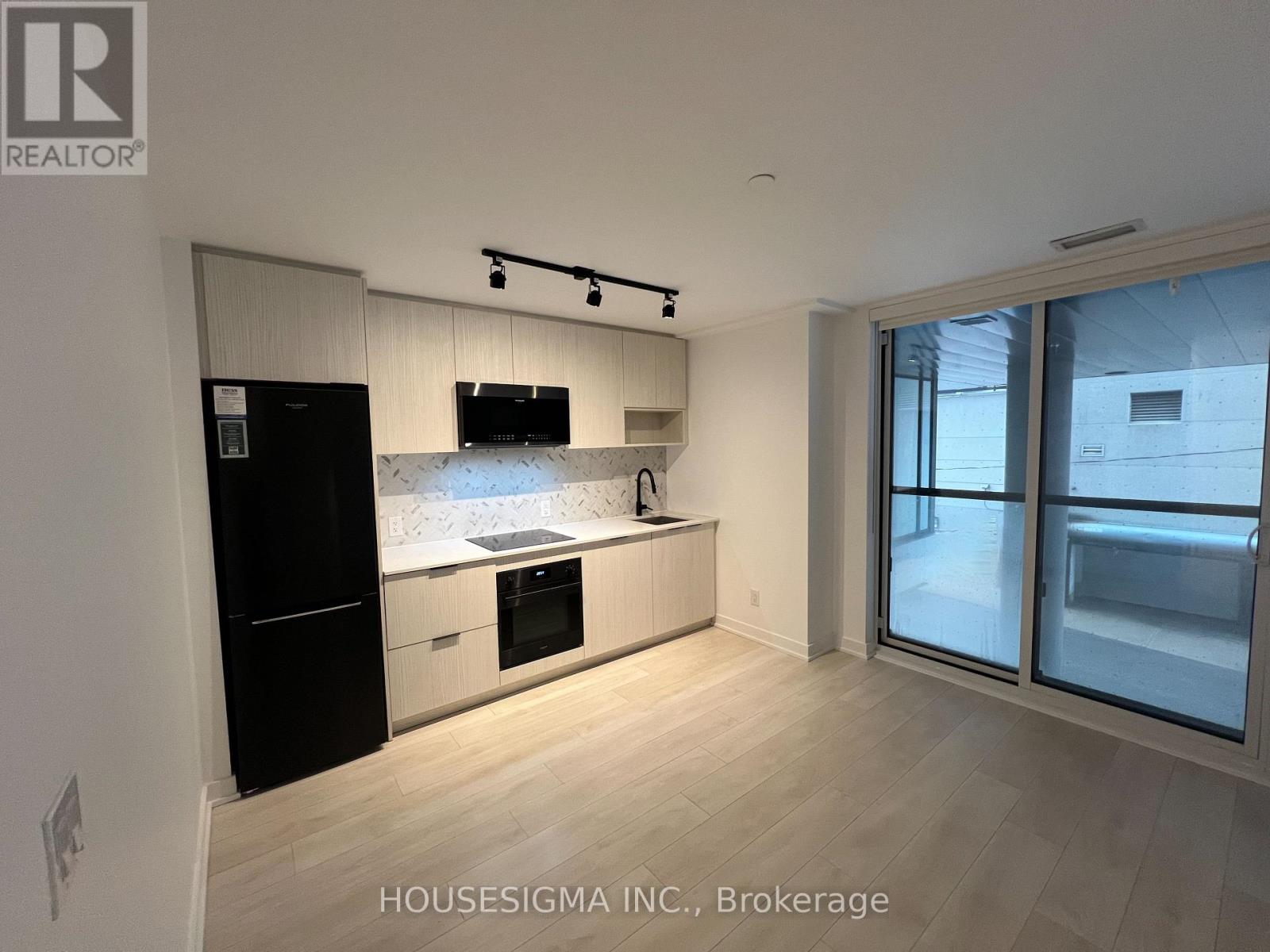 208 - 5 Defries Street N, Toronto, Ontario  M5A 0W7 - Photo 10 - C12684434