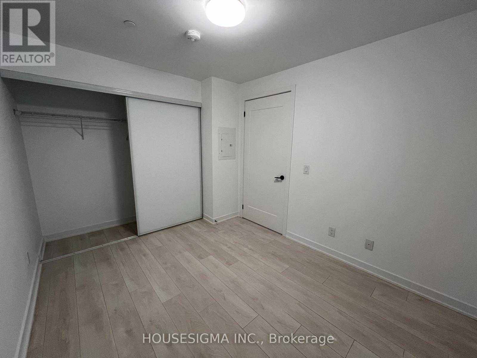 208 - 5 Defries Street N, Toronto, Ontario  M5A 0W7 - Photo 13 - C12684434