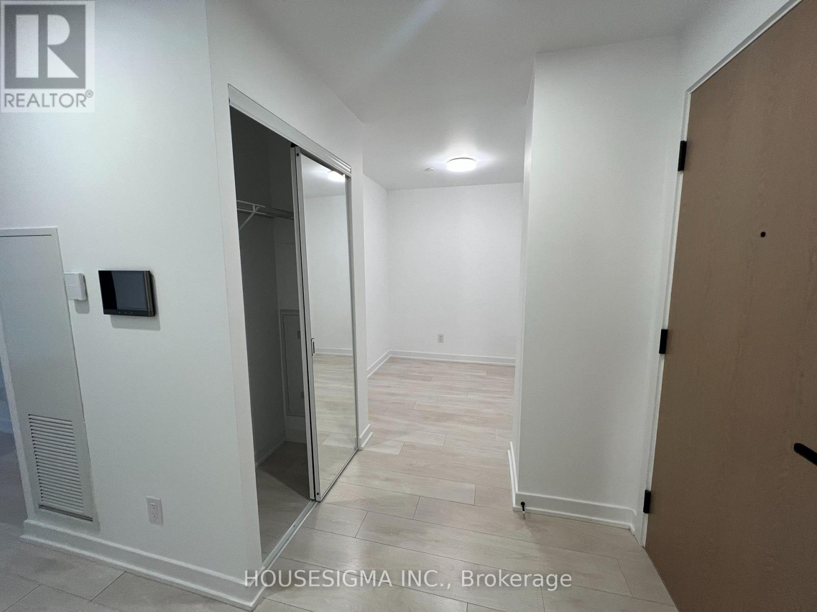 208 - 5 Defries Street N, Toronto, Ontario  M5A 0W7 - Photo 4 - C12684434