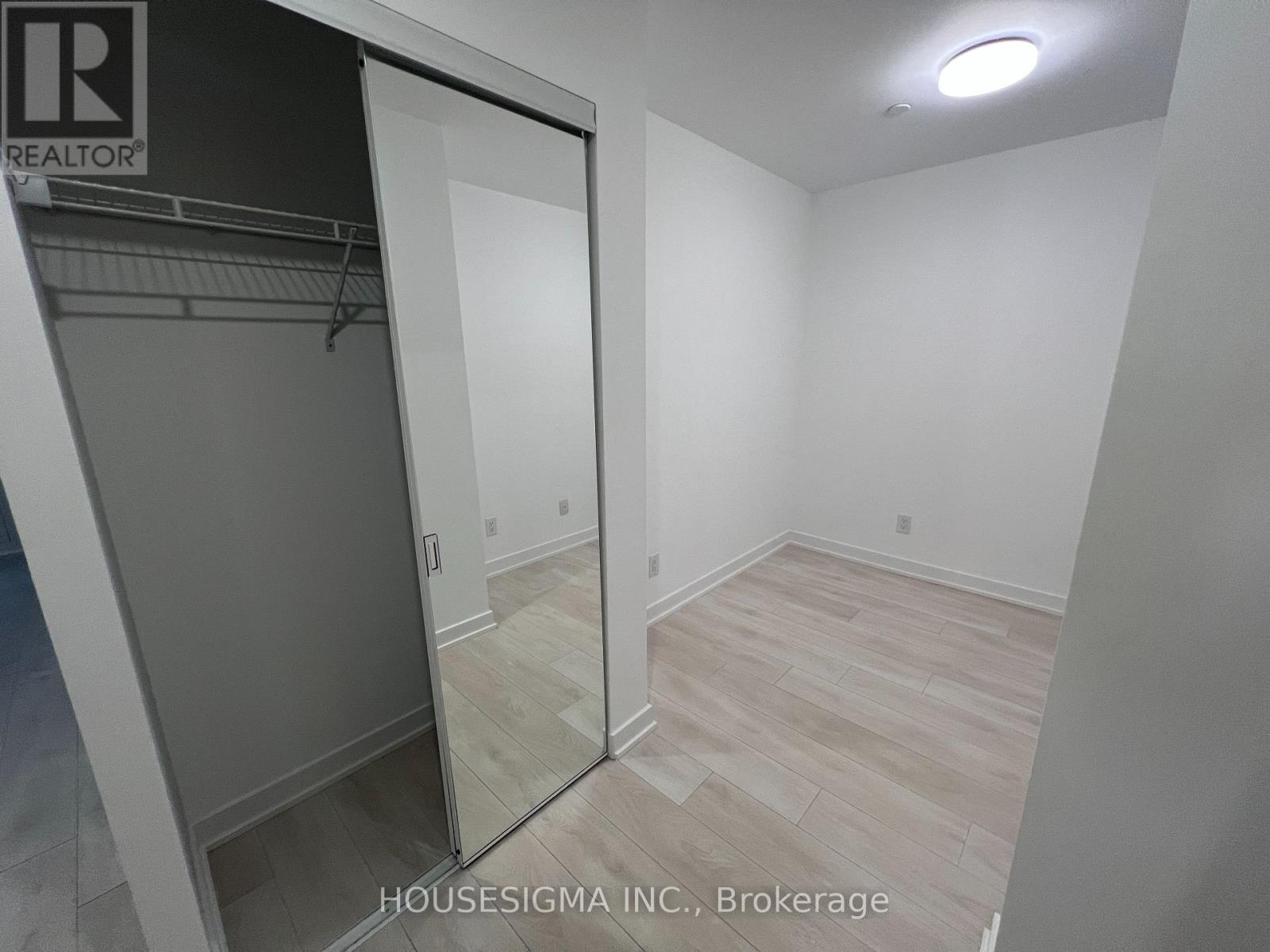 208 - 5 Defries Street N, Toronto, Ontario  M5A 0W7 - Photo 5 - C12684434