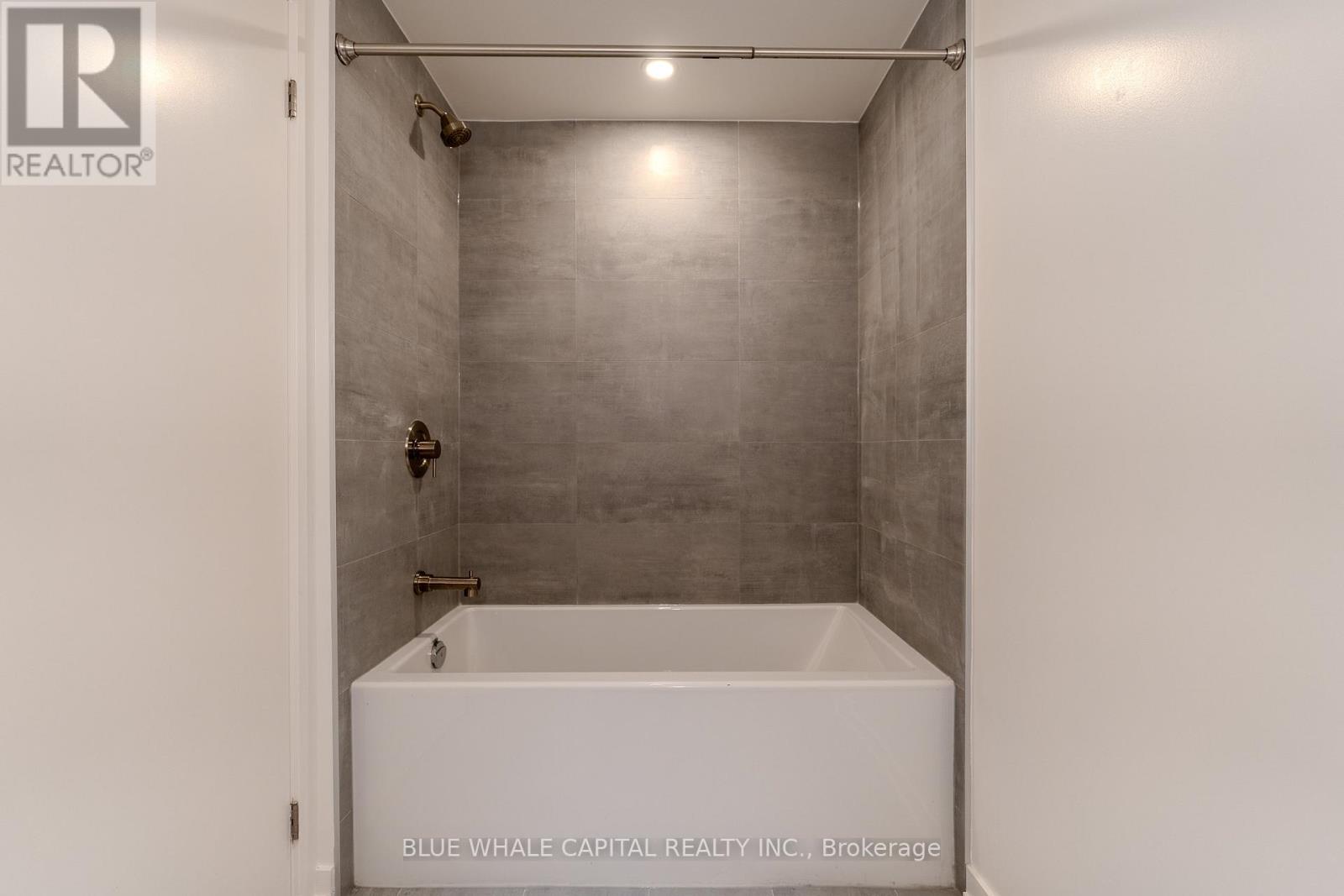 403 - 110 Broadway Avenue, Toronto, Ontario  M4P 0E9 - Photo 8 - C12542732