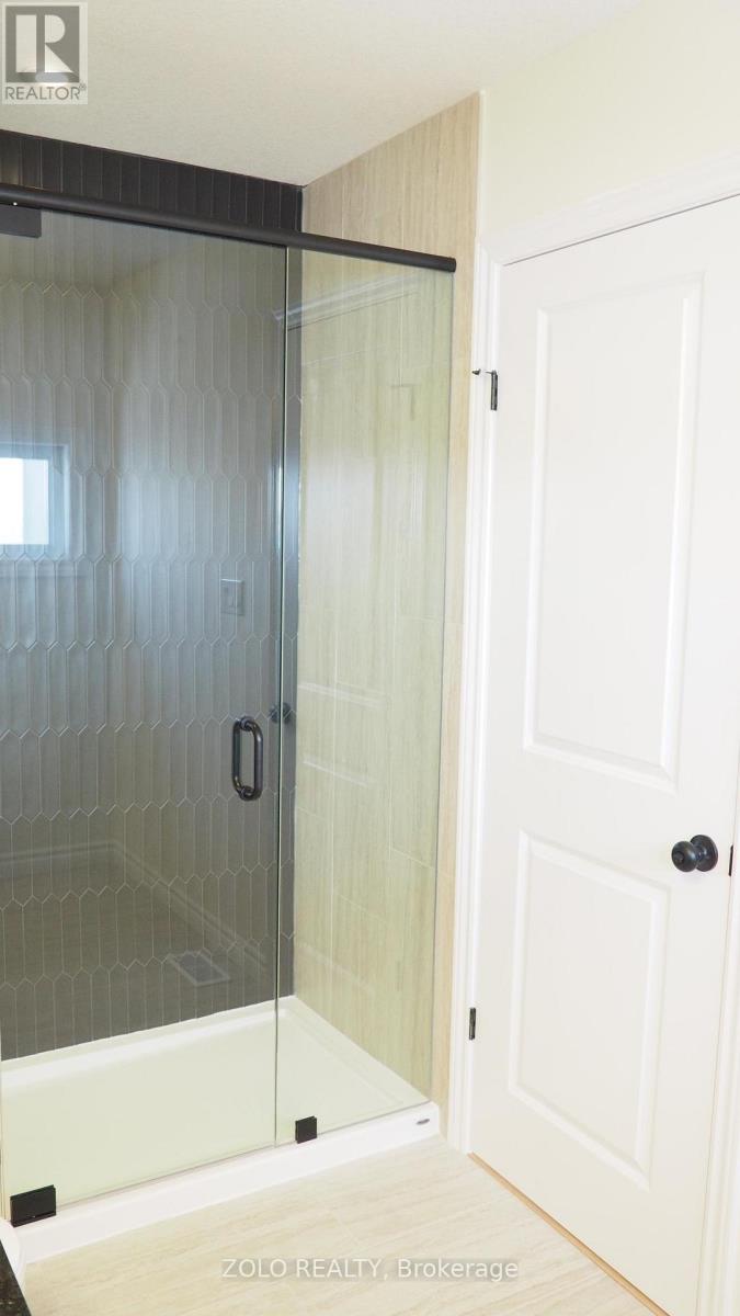 8 Riddell Drive, Stratford, Ontario  N5A 6S6 - Photo 11 - X12684442