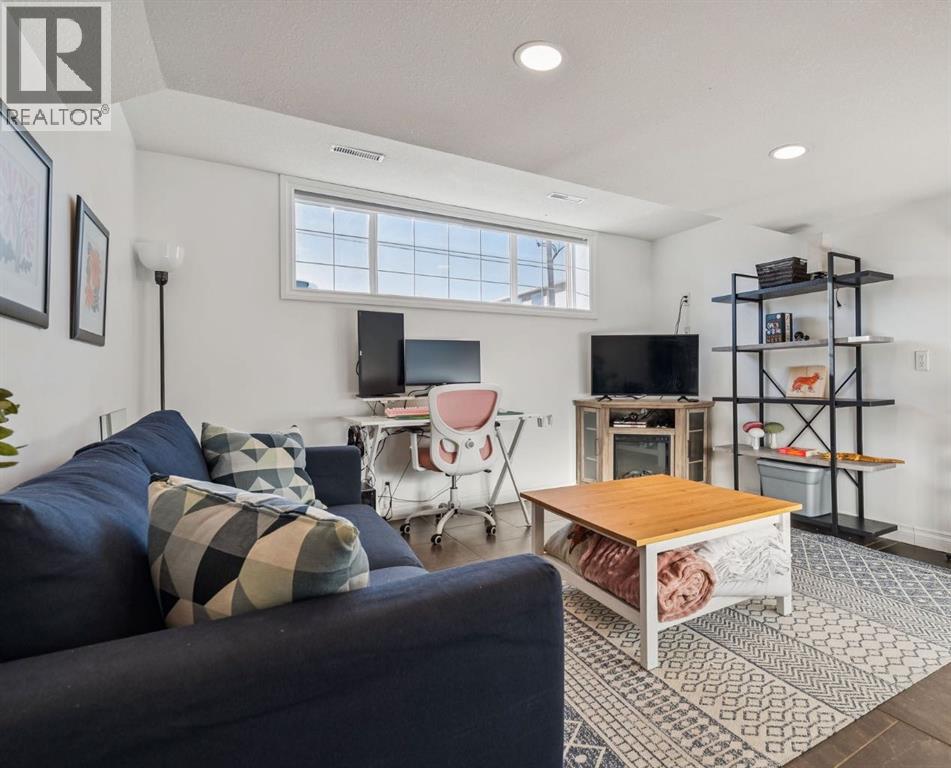 7, 304 Ross Avenue, Cochrane, Alberta  T4C 2J5 - Photo 15 - A2278313