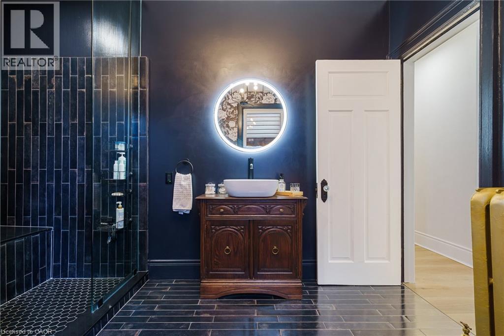 202 Prospect Street S, Hamilton, Ontario  L8M 2Z7 - Photo 13 - 40793120