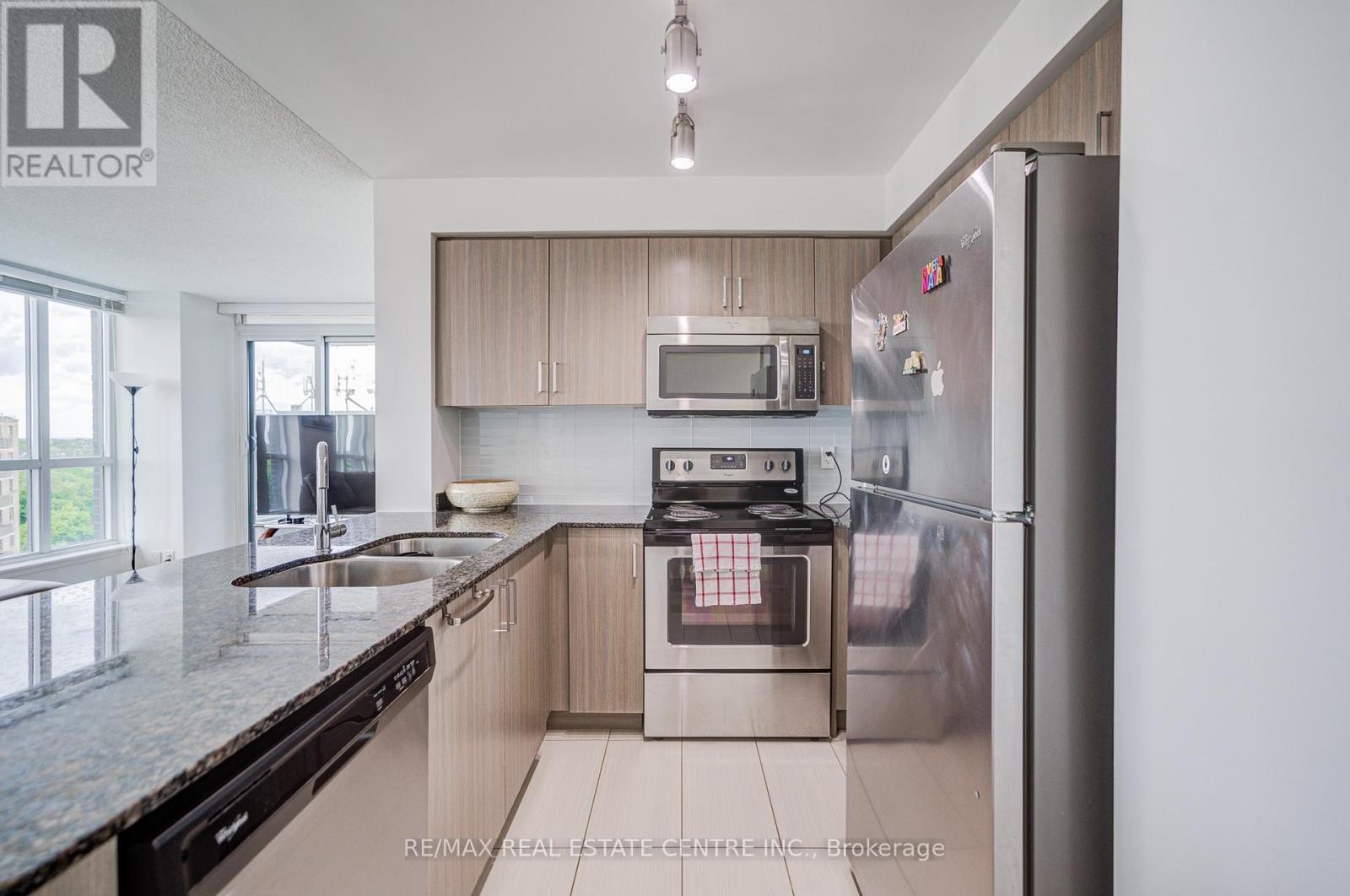 719 - 80 Esther Lorrie Drive, Toronto, Ontario  M9W 0C6 - Photo 18 - W12684456