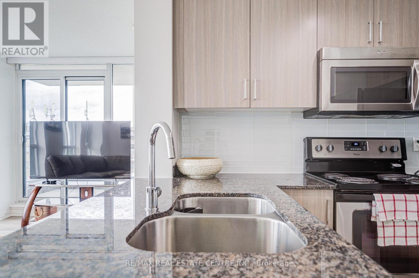 719 - 80 Esther Lorrie Drive, Toronto, Ontario  M9W 0C6 - Photo 22 - W12684456