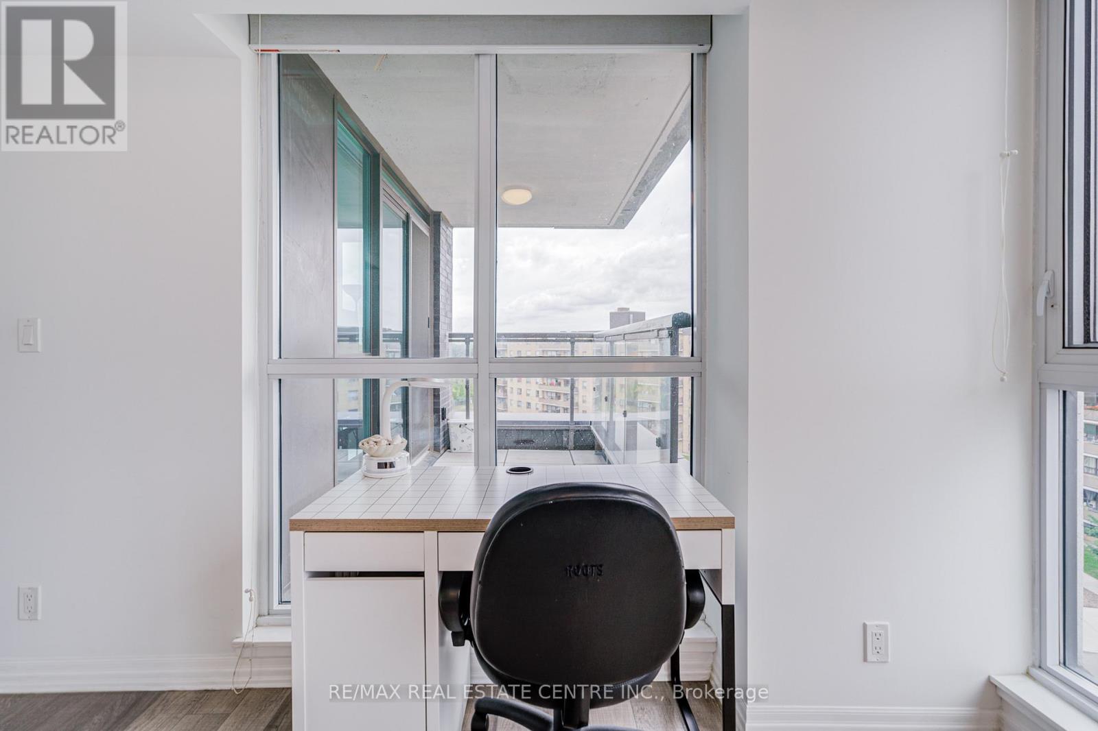 719 - 80 Esther Lorrie Drive, Toronto, Ontario  M9W 0C6 - Photo 34 - W12684456