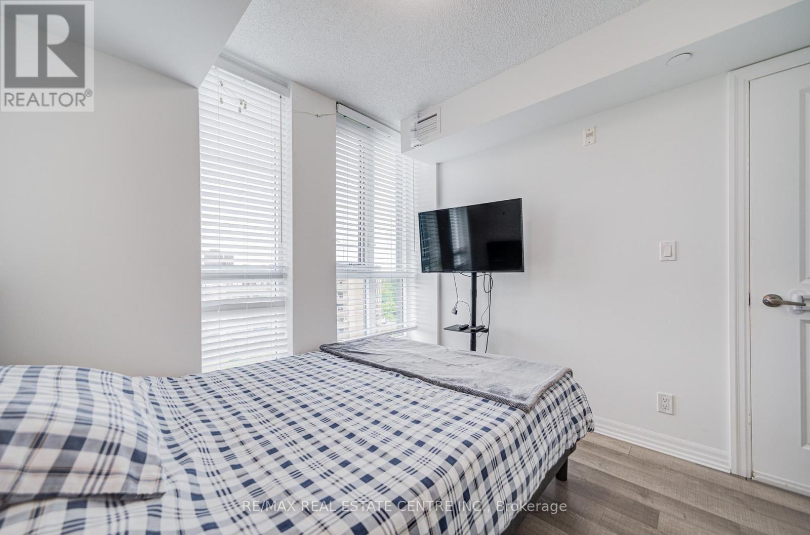 719 - 80 Esther Lorrie Drive, Toronto, Ontario  M9W 0C6 - Photo 37 - W12684456