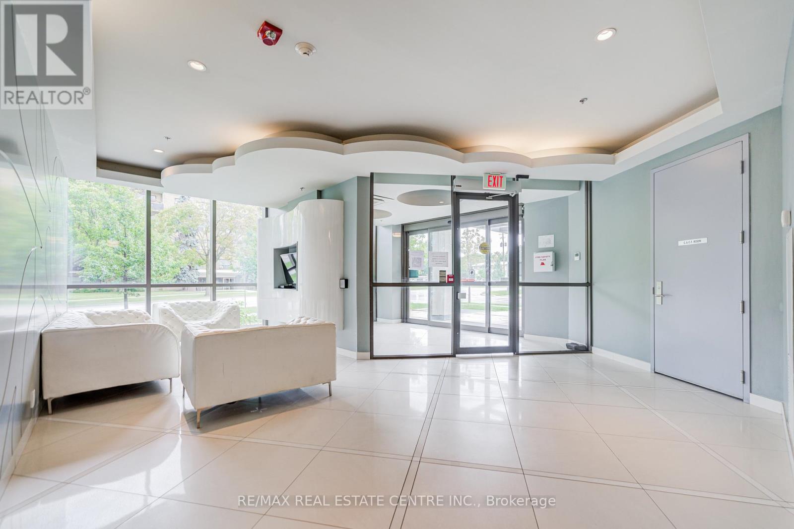 719 - 80 Esther Lorrie Drive, Toronto, Ontario  M9W 0C6 - Photo 6 - W12684456