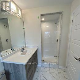 381 Vanilla Trail, Thorold, Ontario  L2V 0K6 - Photo 2 - X12684462