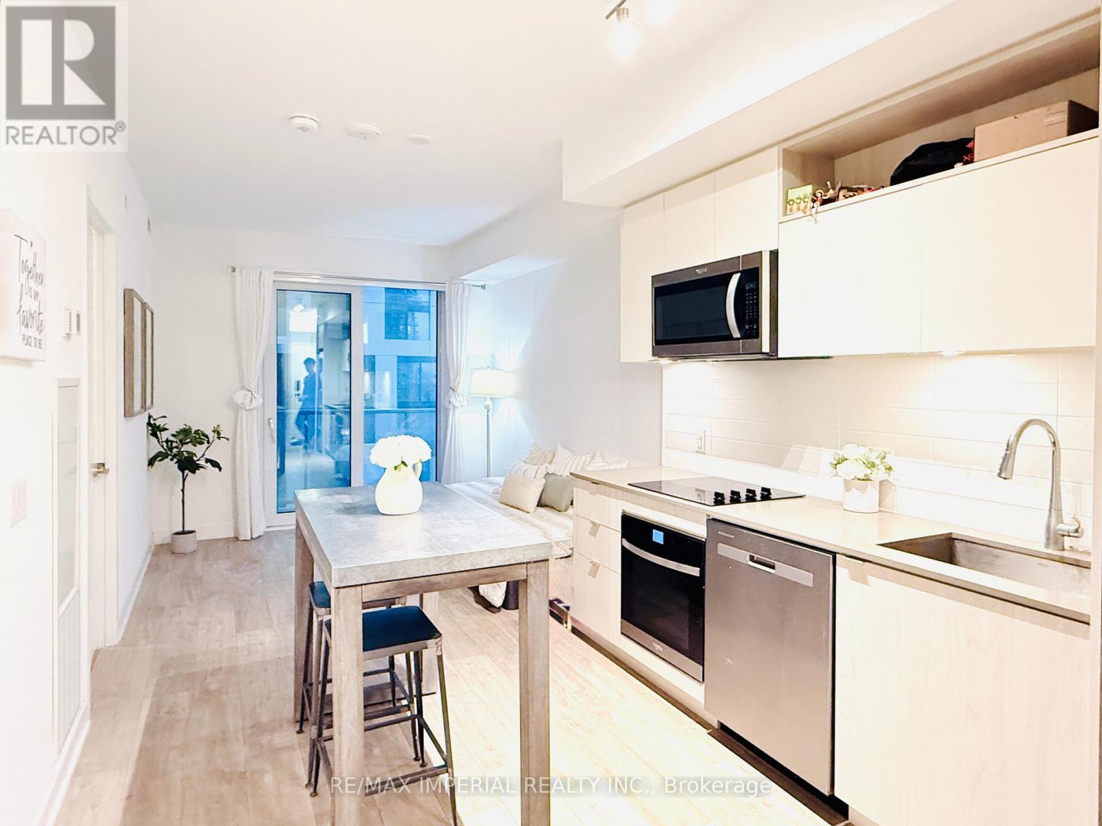 1612 - 100 Dalhousie Street, Toronto, Ontario  M5B 0C7 - Photo 3 - C12684472