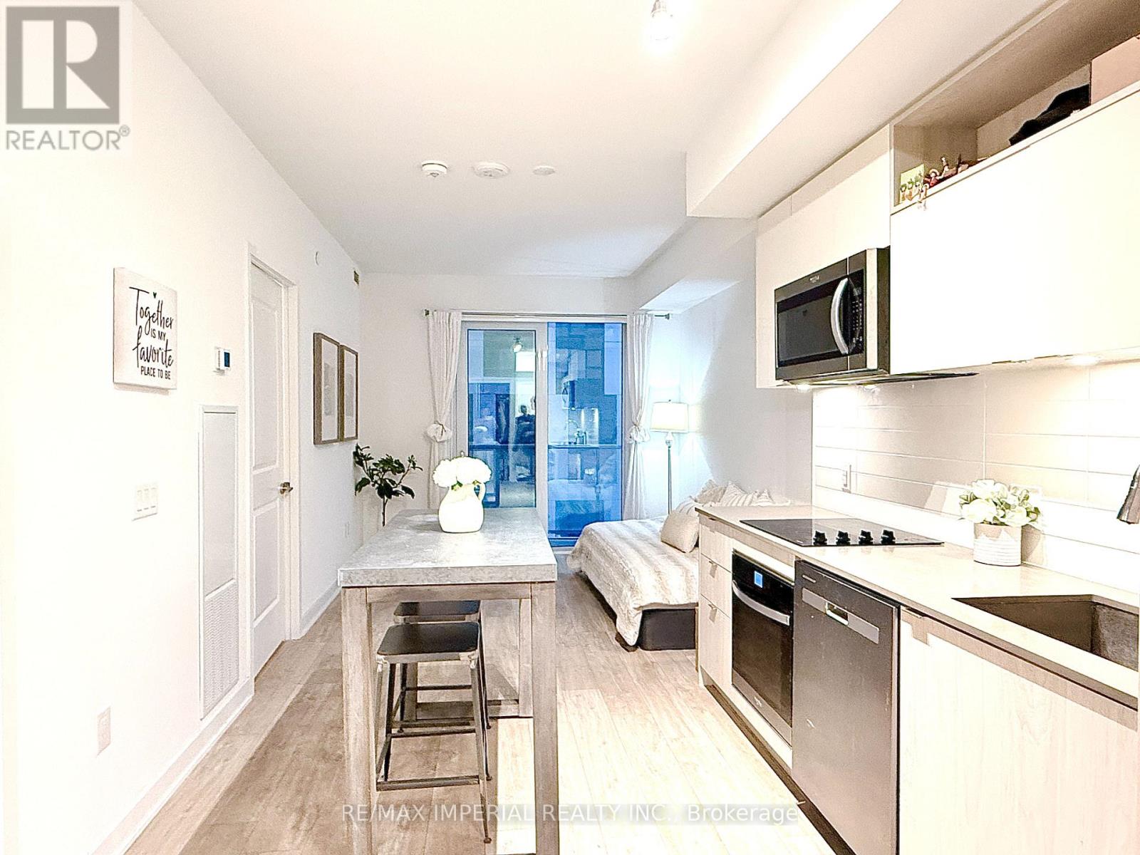 1612 - 100 Dalhousie Street, Toronto, Ontario  M5B 0C7 - Photo 4 - C12684472