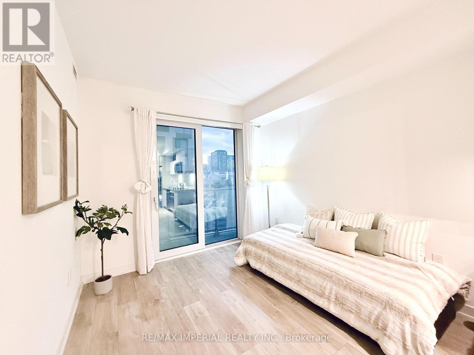 1612 - 100 Dalhousie Street, Toronto, Ontario  M5B 0C7 - Photo 7 - C12684472