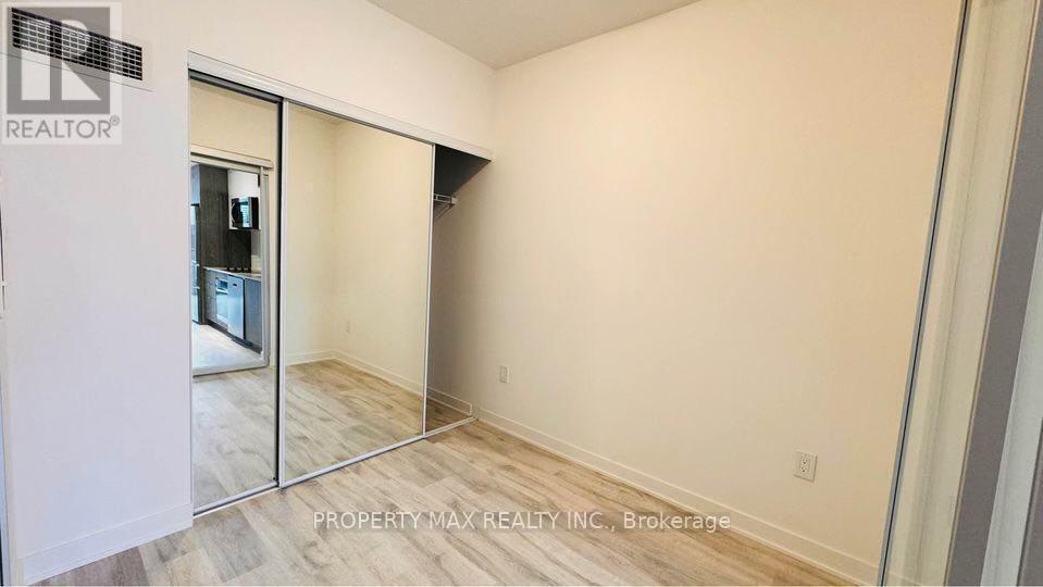 403 - 70 Princess Street, Toronto, Ontario  M5A 0X6 - Photo 3 - C12684486