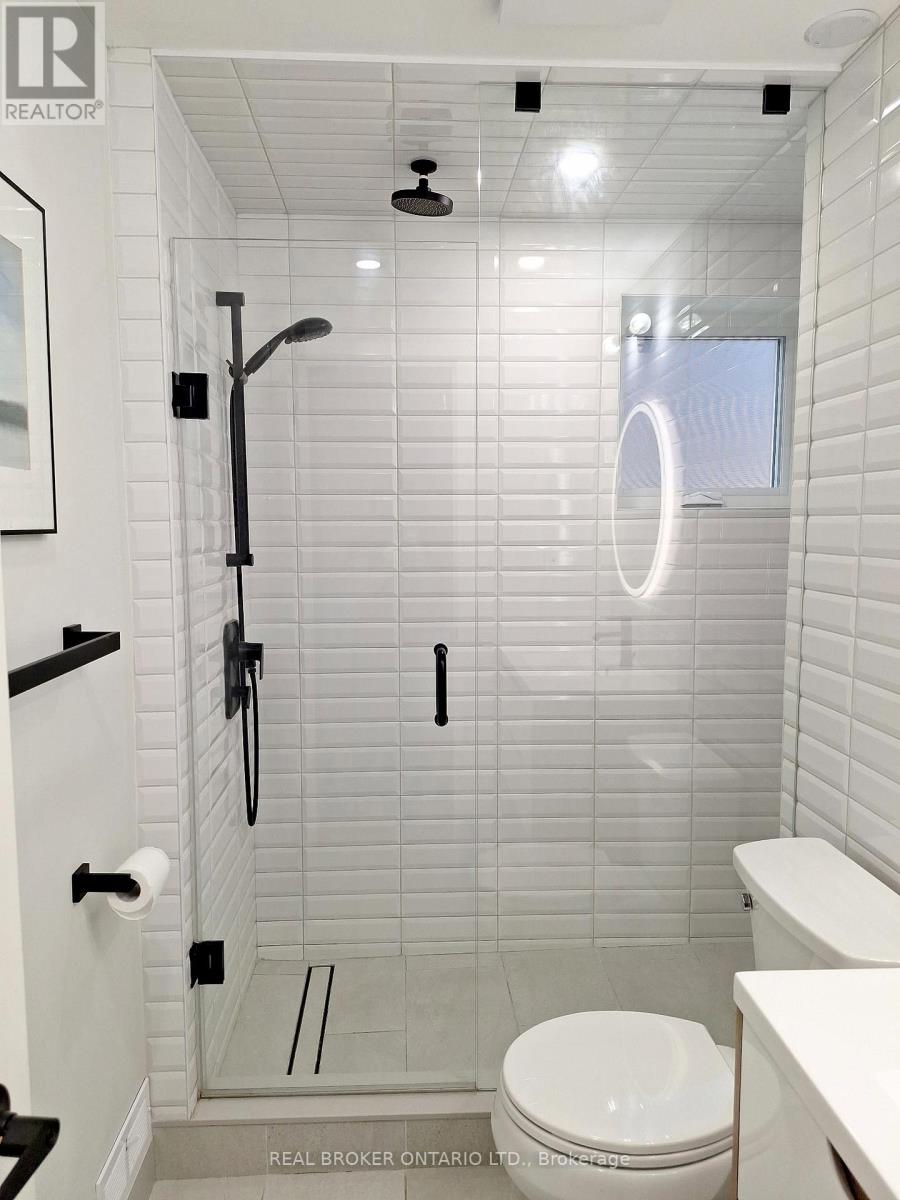 36 Marthclare Avenue, Toronto, Ontario  M3A 1E2 - Photo 22 - C12684488