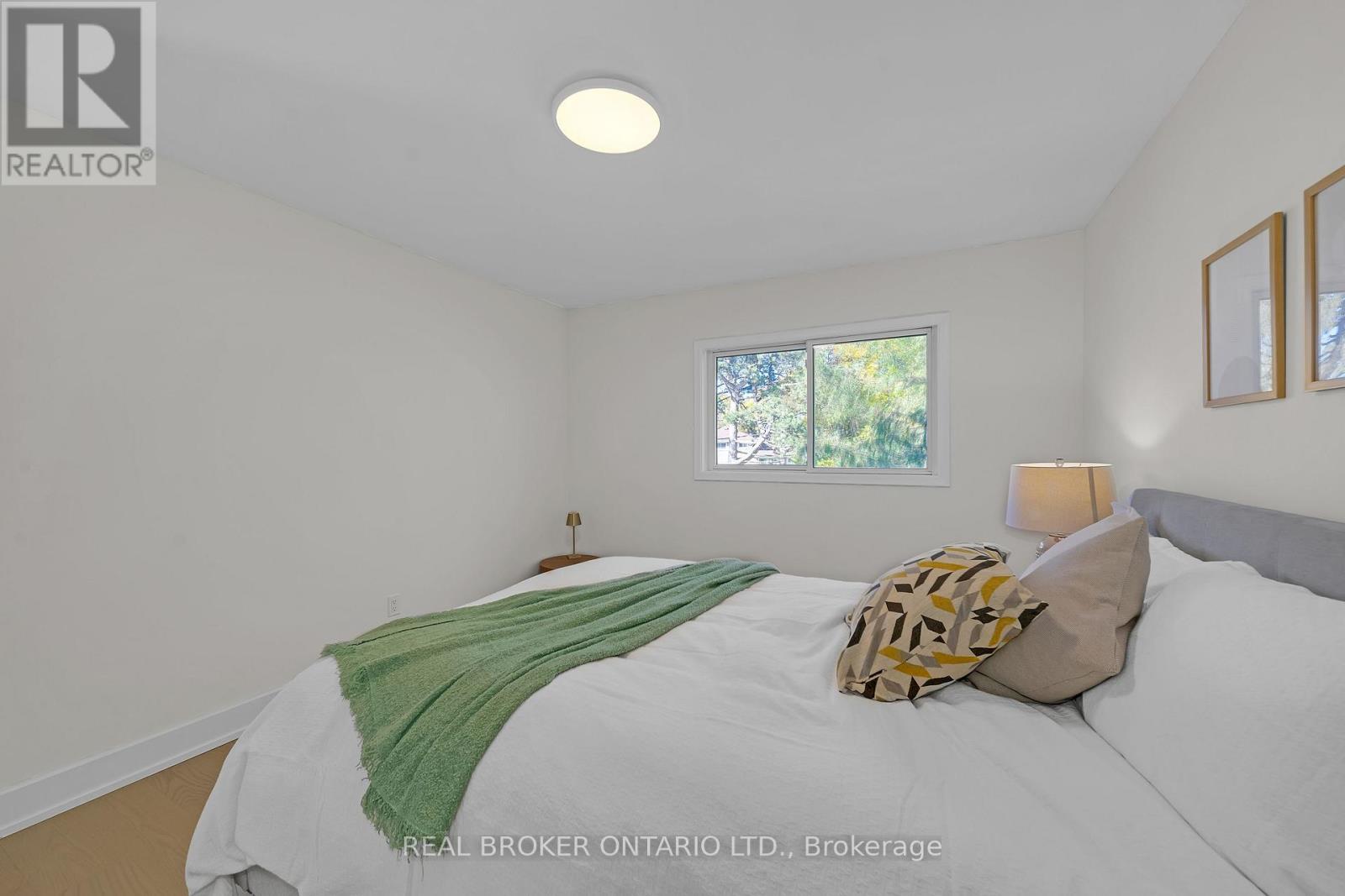 36 Marthclare Avenue, Toronto, Ontario  M3A 1E2 - Photo 25 - C12684488