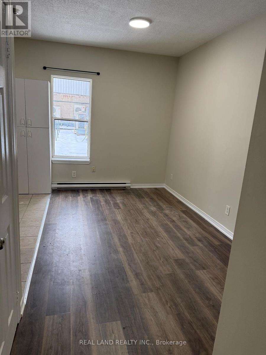 1a - 29 1/2 Simcoe Street S, Oshawa, Ontario  L1H 4G2 - Photo 6 - E12684470