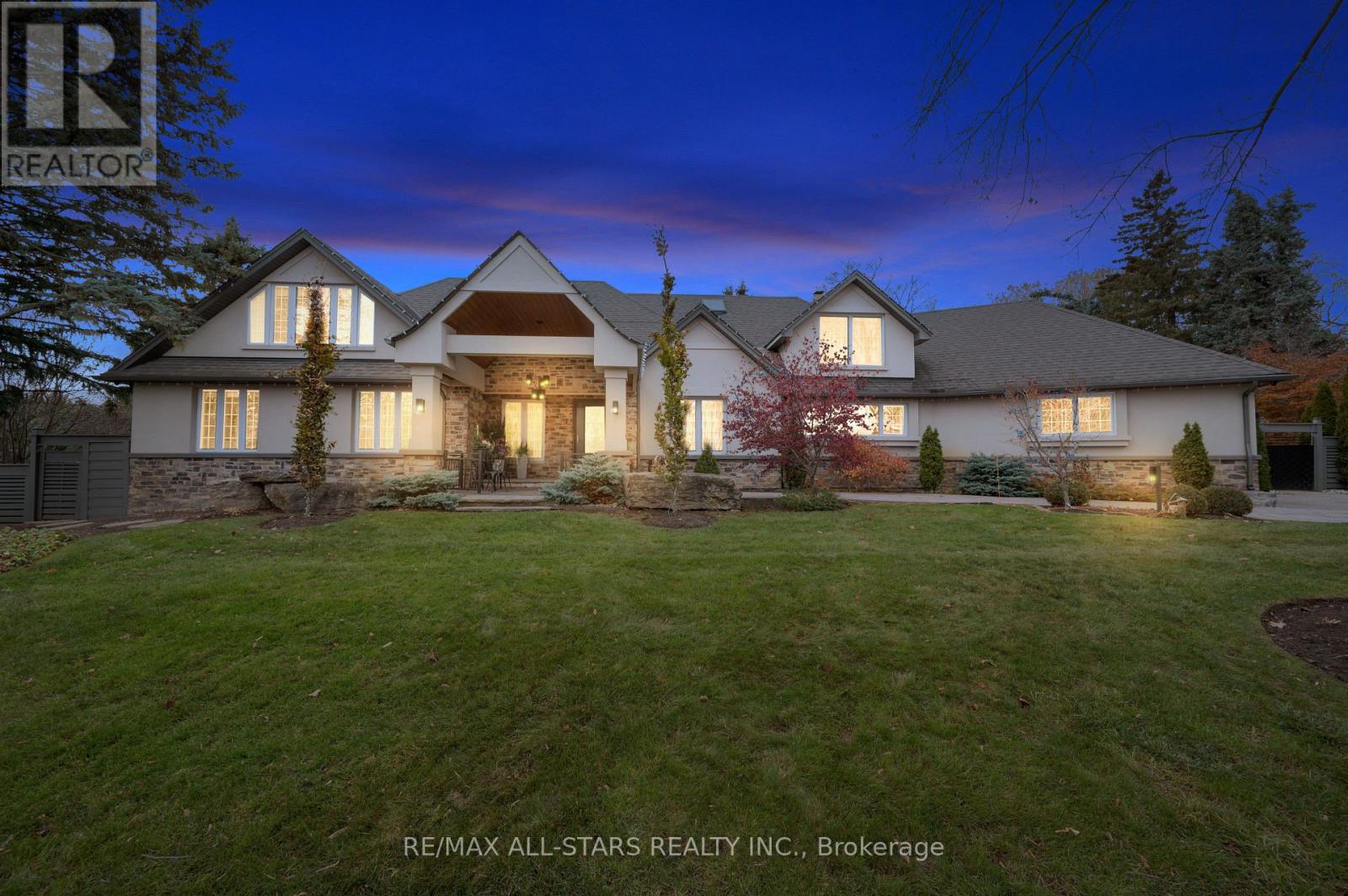 6 Boyd Court, Markham, Ontario  L6C 1A6 - Photo 2 - N12684466