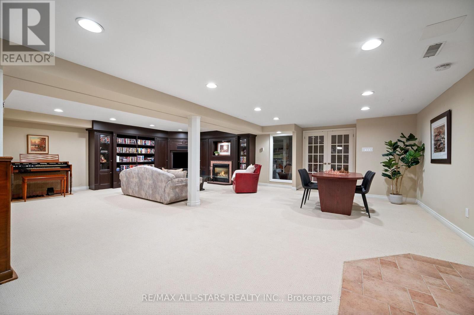 6 Boyd Court, Markham, Ontario  L6C 1A6 - Photo 44 - N12684466