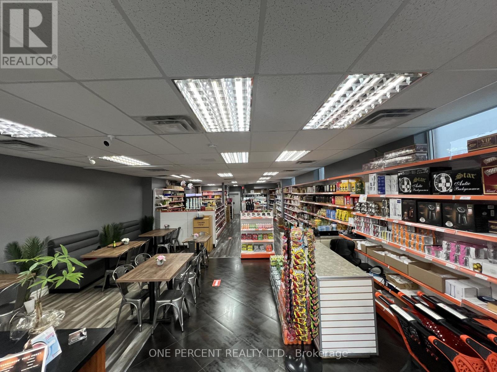 54 King Street E, Hamilton, Ontario  L8G 1K2 - Photo 2 - X12684464