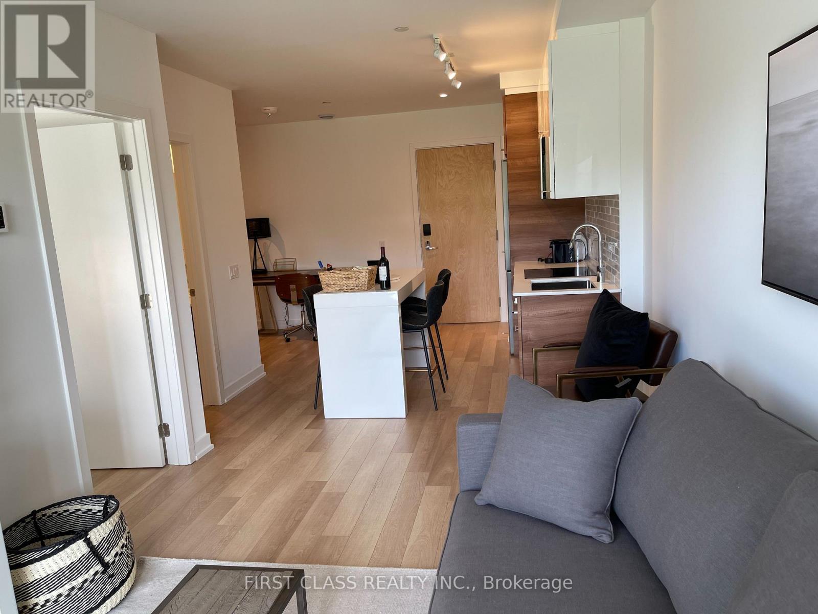 306 - 120 Carrick Trail, Gravenhurst, Ontario  P1P 0A1 - Photo 9 - X12684482