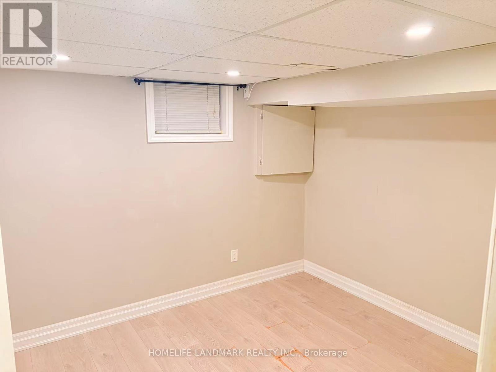 Lower - 640 Netherton Crescent, Mississauga, Ontario  L4Y 2M4 - Photo 6 - W12632820