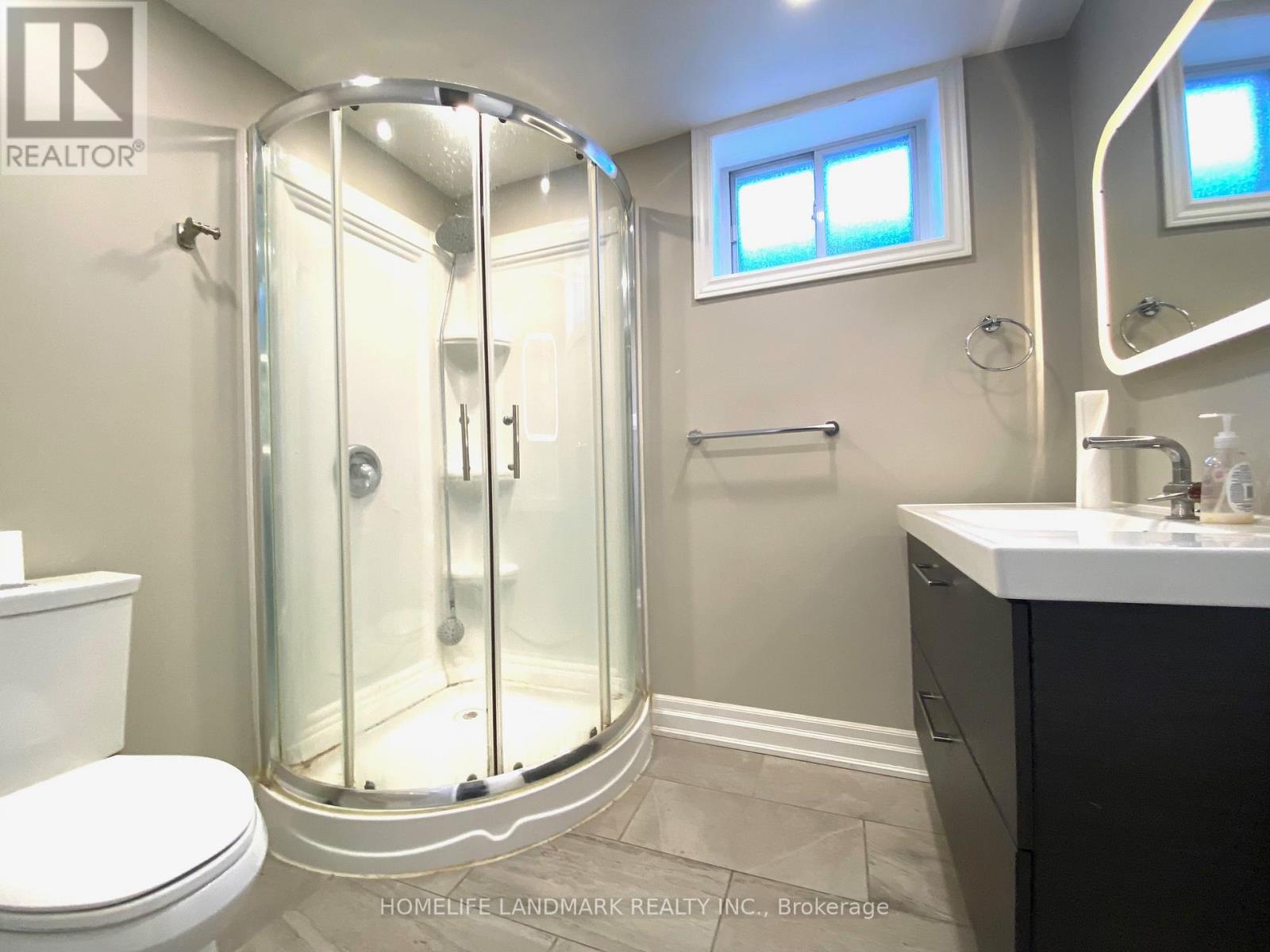 Lower - 640 Netherton Crescent, Mississauga, Ontario  L4Y 2M4 - Photo 8 - W12632820