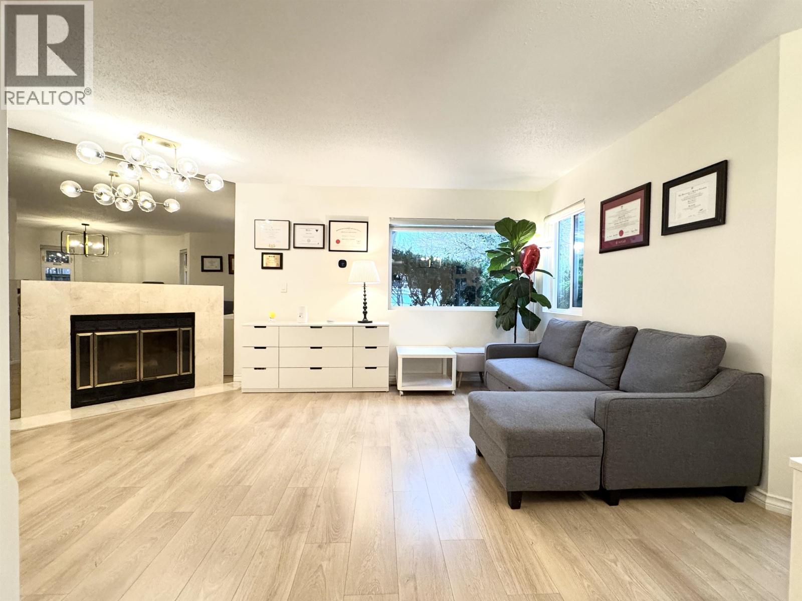 6 5111 MAPLE ROAD, Richmond, British Columbia