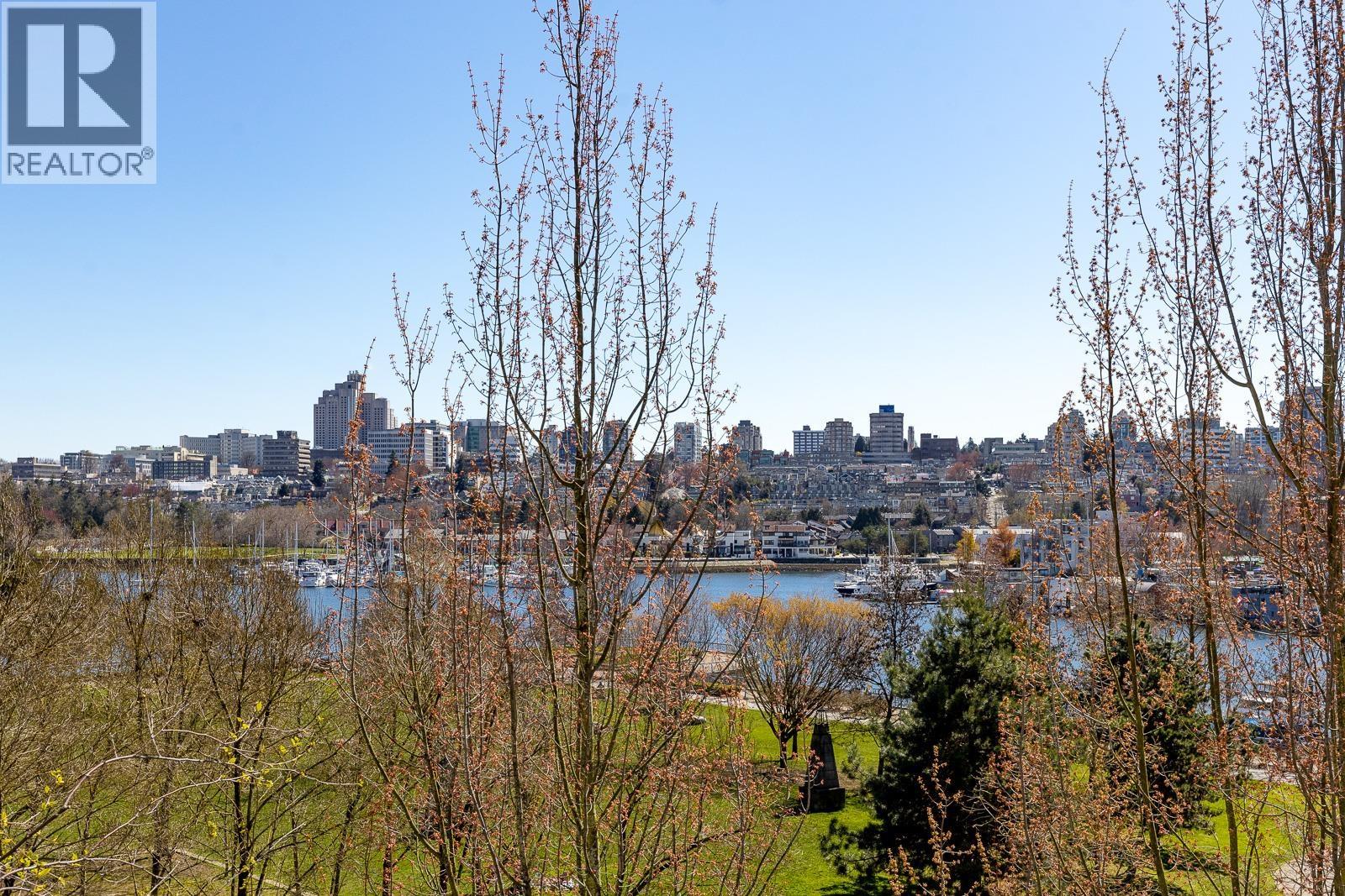 301 638 Beach Crescent, Vancouver, British Columbia  V6Z 3H4 - Photo 2 - R3077658