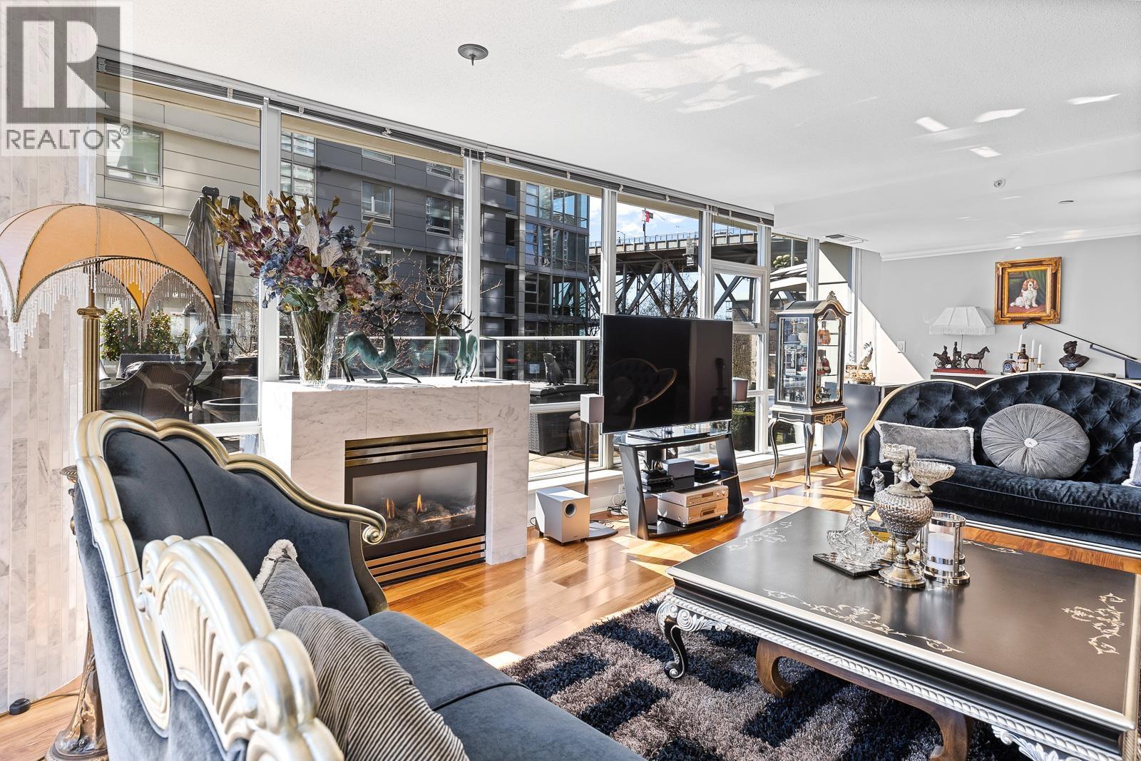 301 638 Beach Crescent, Vancouver, British Columbia  V6Z 3H4 - Photo 9 - R3077658