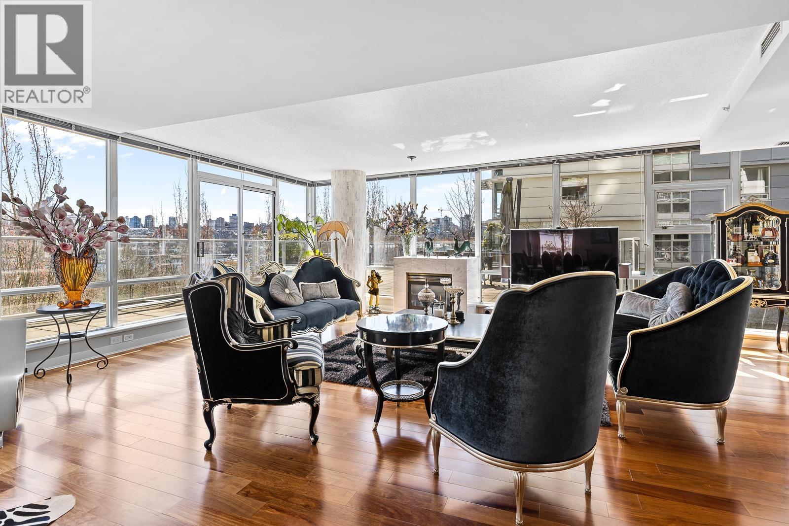 301 638 Beach Crescent, Vancouver, British Columbia  V6Z 3H4 - Photo 7 - R3077658